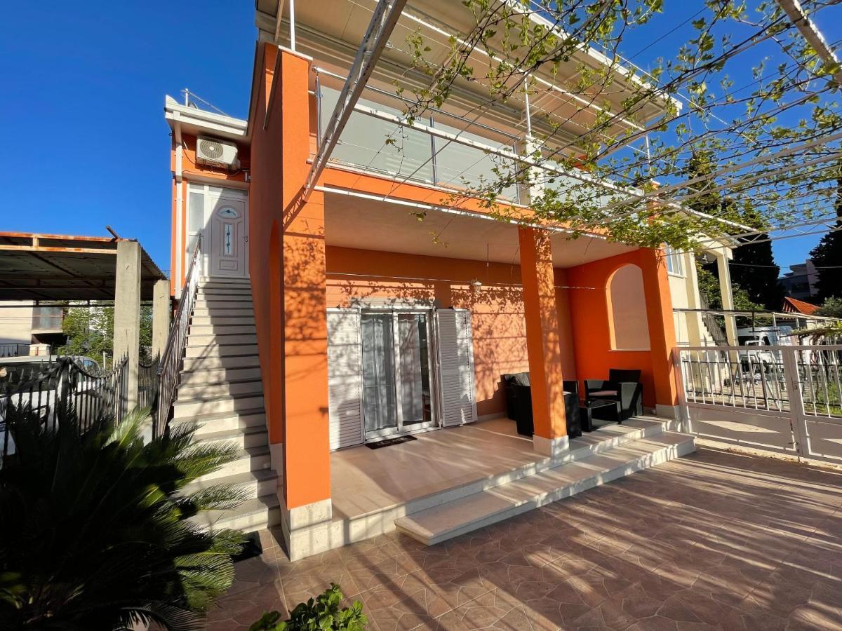 Orangerie Apartment Kastela Exterior photo