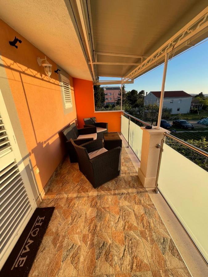Orangerie Apartment Kastela Exterior photo
