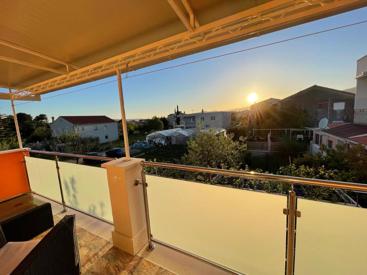 Orangerie Apartment Kastela Exterior photo